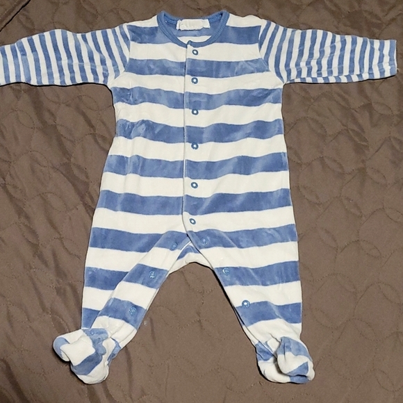 Fuzzy striped 3 months sleeper - Picture 1 of 3